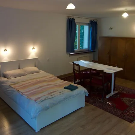 Komfortowe Przestronne Z Prywatnymi Lazienkami Blisko Warszawy I Suntago Homestay